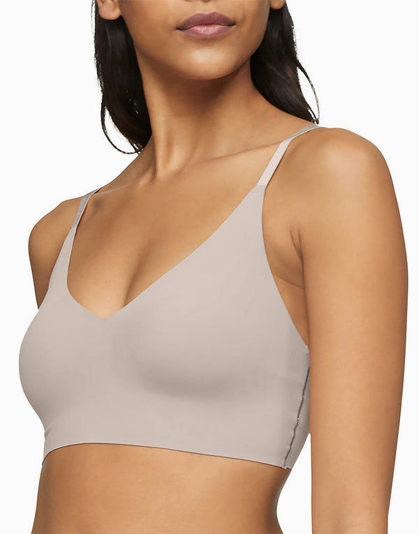Calvin Klein Women Invisibles Wirefree Lightly Lined Triangle Bralette