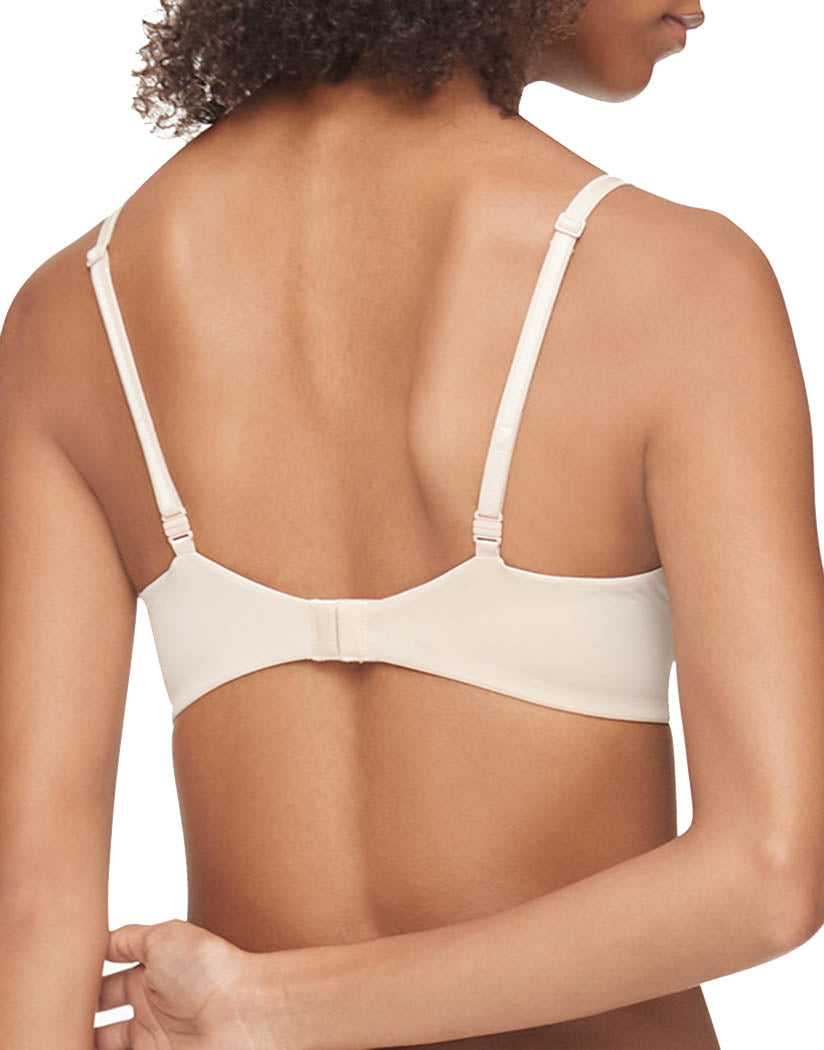 60 Pieces Women's White Cross Your Heart Bra, Size 32b - Womens Bras And Bra  Sets - at 