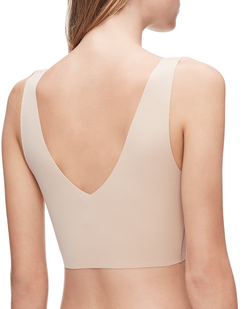 Calvin Klein Womens Invisibles Comfort Seamless Lightly Lined V Neck Bralette  Bra : : Clothing, Shoes & Accessories